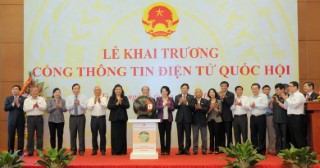 Chủ tịch Quốc hội Nguyễn Sinh Hùng dự Lễ Khai trương Cổng thông tin điện tử Quốc hội